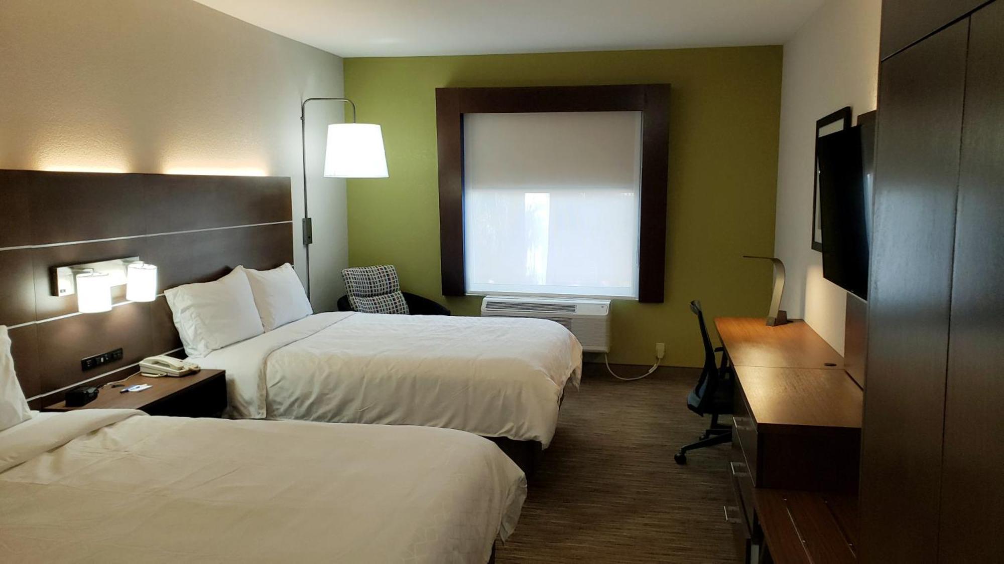 Holiday Inn Express Hotel And Suites Weslaco By Ihg Exterior foto