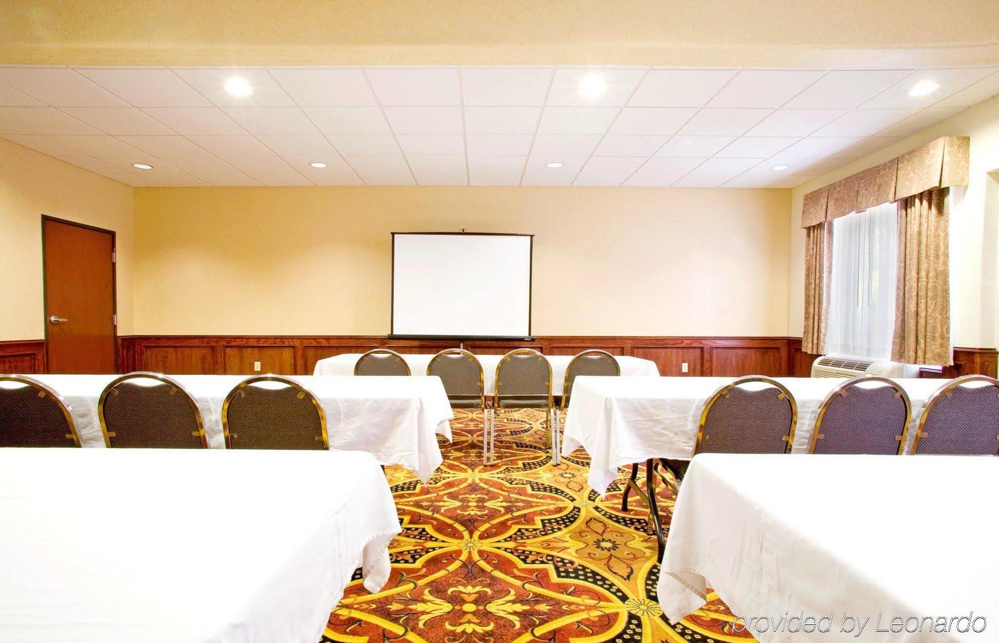 Holiday Inn Express Hotel And Suites Weslaco By Ihg Einrichtungen foto