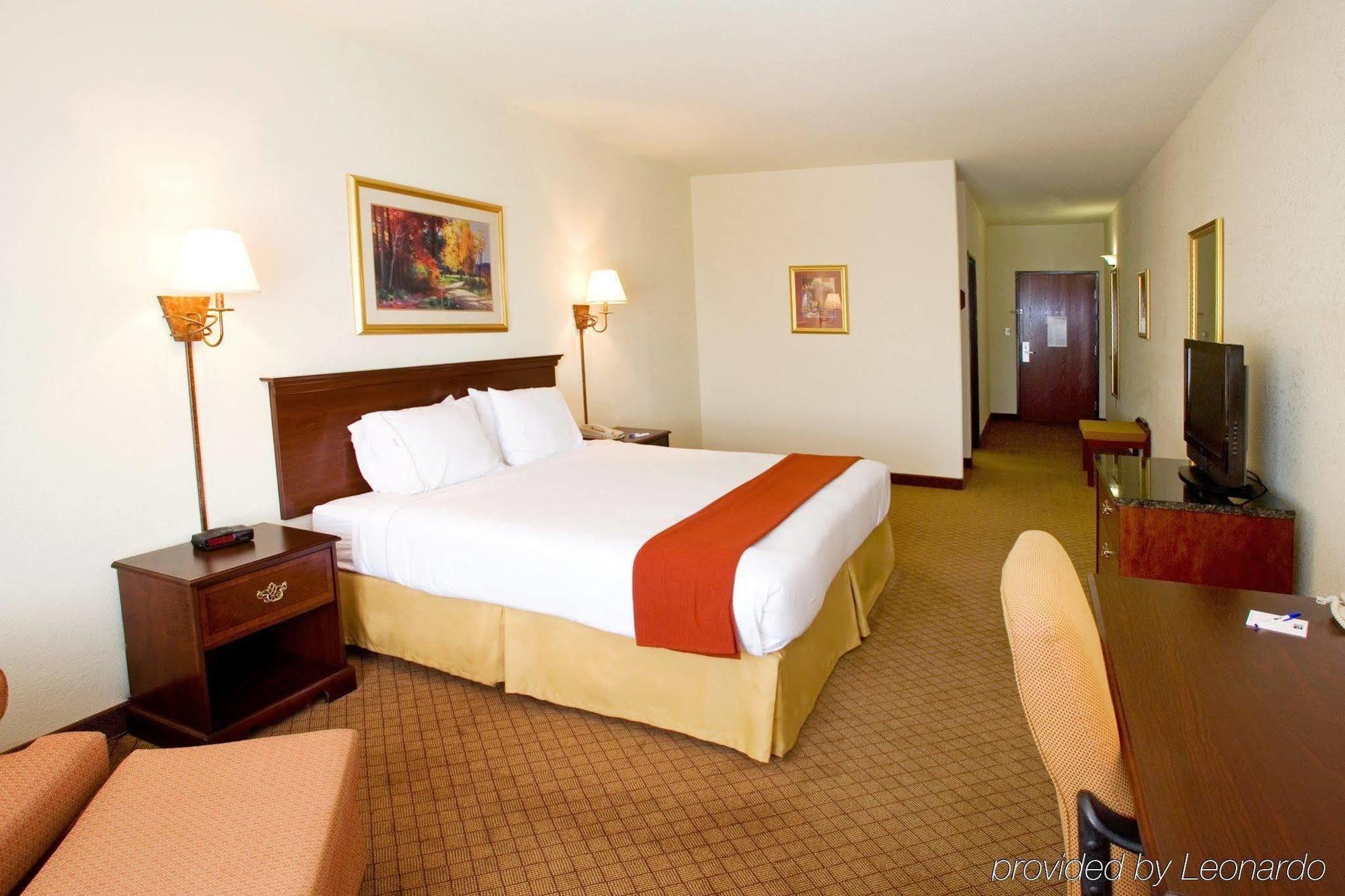 Holiday Inn Express Hotel And Suites Weslaco By Ihg Zimmer foto